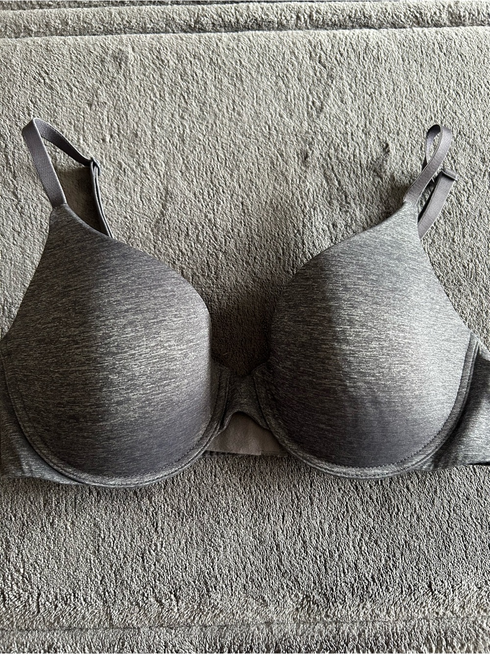 Victoria’s Secret Gray Push Up Bra Size 34C NWOT